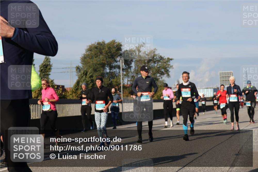03.10.2025 - Köhlbrandbrückenlauf Luisa Fischer http://msf.ph/oto/9011786 03.10.2025 10:54:27 Position 3  meine-sportfotos.de
