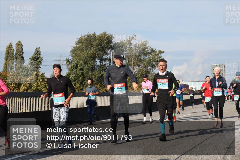 03.10.2025 - Köhlbrandbrückenlauf Luisa Fischer http://msf.ph/oto/9011793 03.10.2025 10:54:27 Position 3 2735, 2736 meine-sportfotos.de
