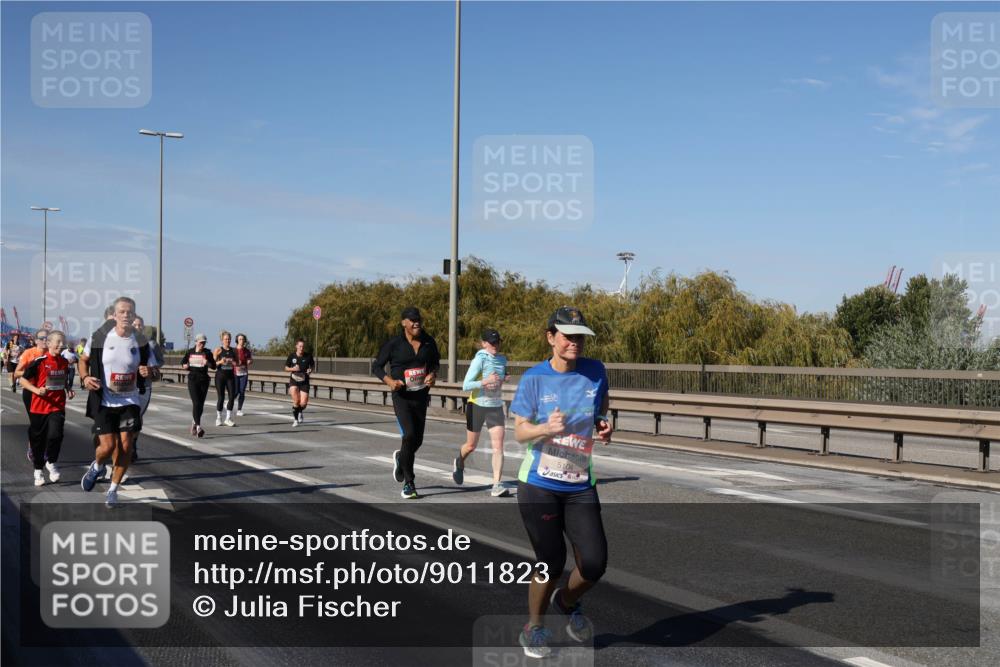 03.10.2025 - Köhlbrandbrückenlauf Julia Fischer http://msf.ph/oto/9011823 03.10.2025 13:00:52 Position 3 20, 5104 meine-sportfotos.de
