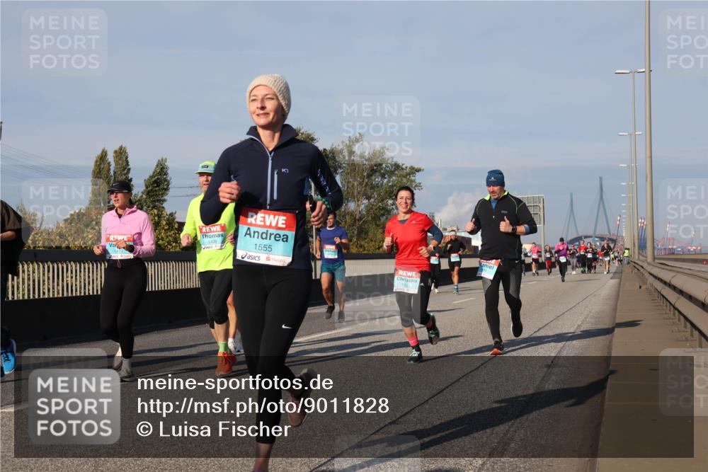 03.10.2025 - Köhlbrandbrückenlauf Luisa Fischer http://msf.ph/oto/9011828 03.10.2025 10:54:31 Position 3 1409, 1555, 1461 meine-sportfotos.de