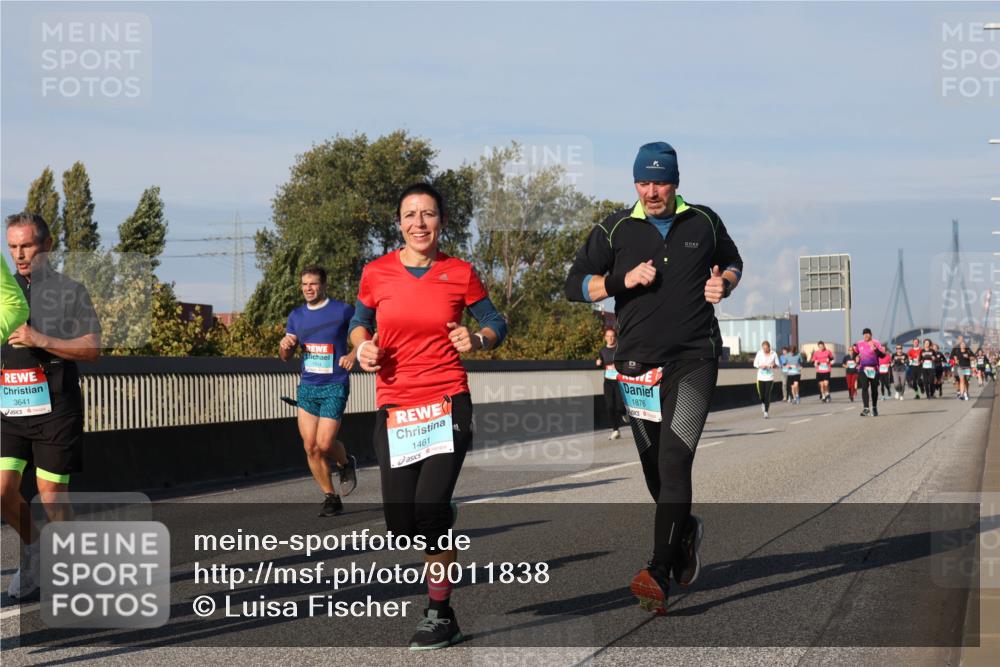 03.10.2025 - Köhlbrandbrückenlauf Luisa Fischer http://msf.ph/oto/9011838 03.10.2025 10:54:32 Position 3 3641, 1461, 1876 meine-sportfotos.de