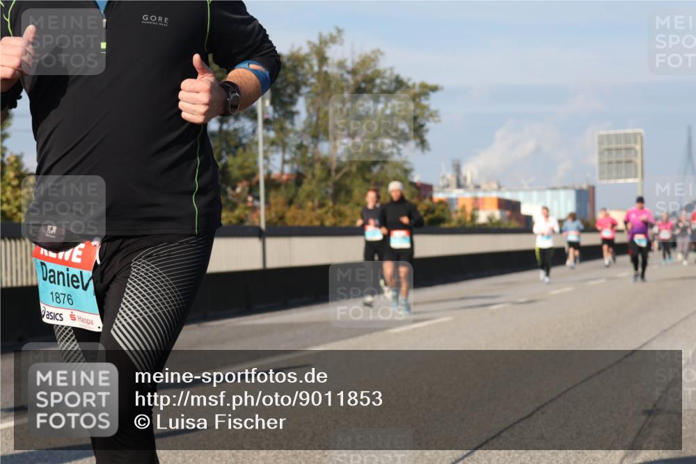 03.10.2025 - Köhlbrandbrückenlauf Luisa Fischer http://msf.ph/oto/9011853 03.10.2025 10:54:33 Position 3 1876 meine-sportfotos.de