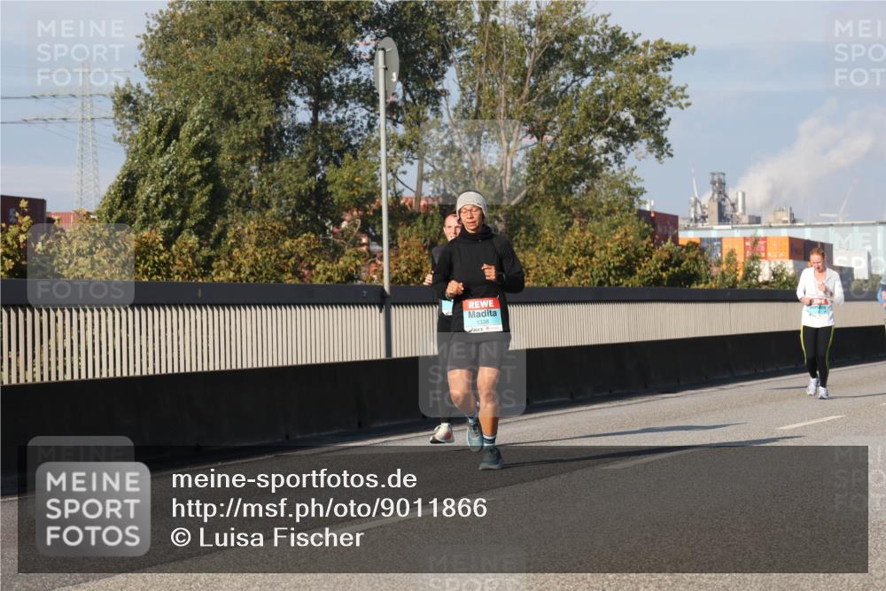 03.10.2025 - Köhlbrandbrückenlauf Luisa Fischer http://msf.ph/oto/9011866 03.10.2025 10:54:34 Position 3 1338 meine-sportfotos.de