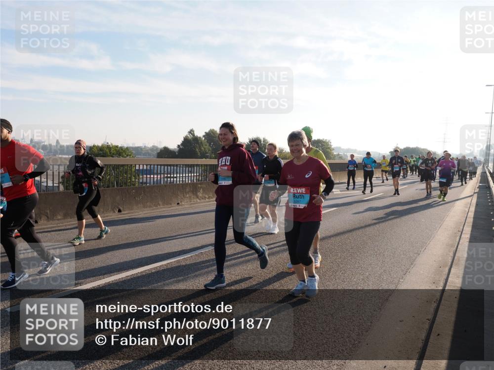 03.10.2025 - Köhlbrandbrückenlauf Fabian Wolf http://msf.ph/oto/9011877 03.10.2025 09:22:43 Position 3 1097 meine-sportfotos.de