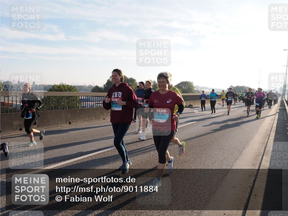 03.10.2025 - Köhlbrandbrückenlauf Fabian Wolf http://msf.ph/oto/9011884 03.10.2025 09:22:44 Position 3 1098, 1097 meine-sportfotos.de