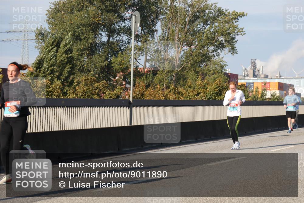 03.10.2025 - Köhlbrandbrückenlauf Luisa Fischer http://msf.ph/oto/9011890 03.10.2025 10:54:37 Position 3  meine-sportfotos.de