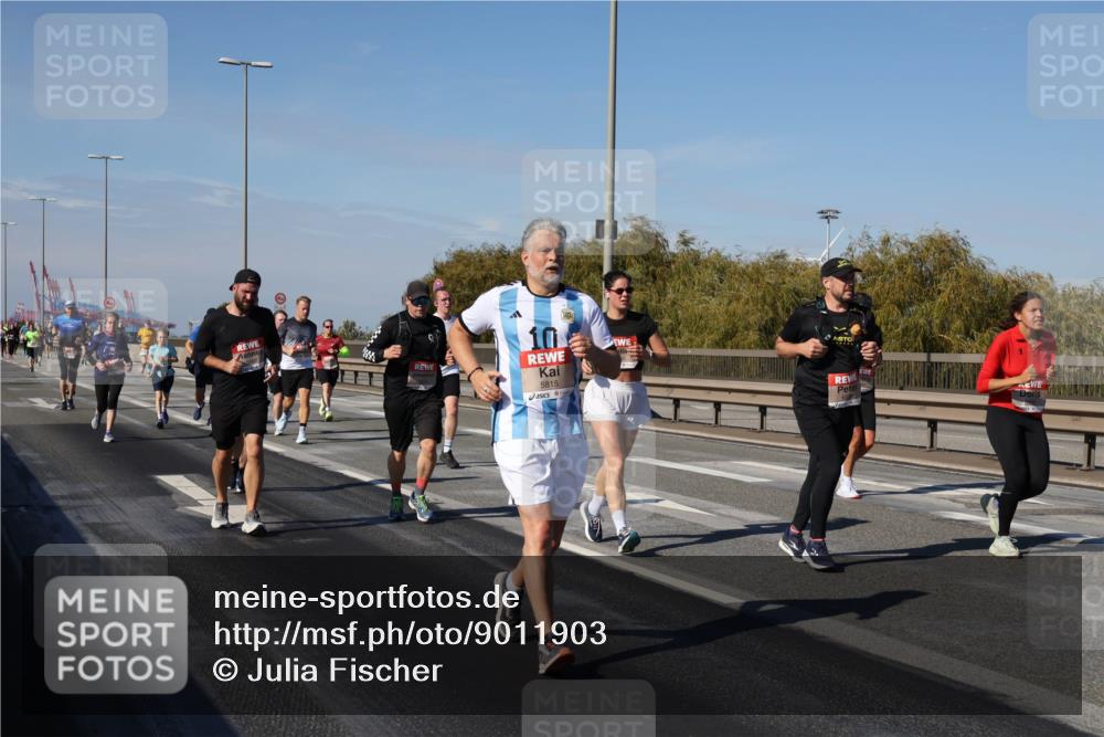 03.10.2025 - Köhlbrandbrückenlauf Julia Fischer http://msf.ph/oto/9011903 03.10.2025 13:01:09 Position 3 10, 5815 meine-sportfotos.de