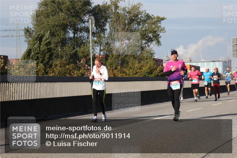 03.10.2025 - Köhlbrandbrückenlauf Luisa Fischer http://msf.ph/oto/9011914 03.10.2025 10:54:39 Position 3 1188 meine-sportfotos.de