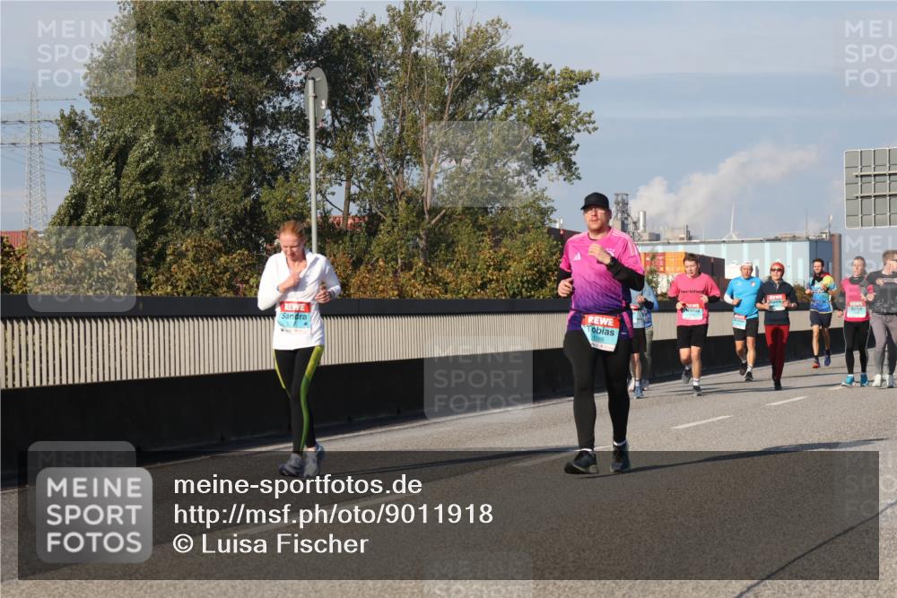 03.10.2025 - Köhlbrandbrückenlauf Luisa Fischer http://msf.ph/oto/9011918 03.10.2025 10:54:39 Position 3  meine-sportfotos.de