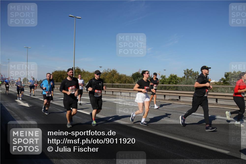 03.10.2025 - Köhlbrandbrückenlauf Julia Fischer http://msf.ph/oto/9011920 03.10.2025 13:01:11 Position 3  meine-sportfotos.de