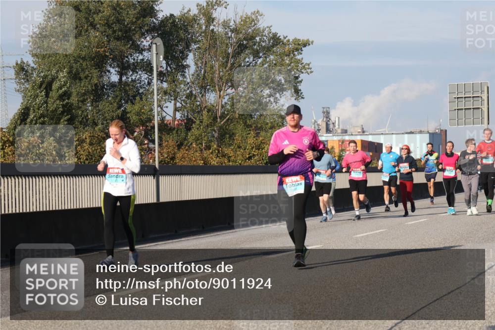 03.10.2025 - Köhlbrandbrückenlauf Luisa Fischer http://msf.ph/oto/9011924 03.10.2025 10:54:40 Position 3  meine-sportfotos.de