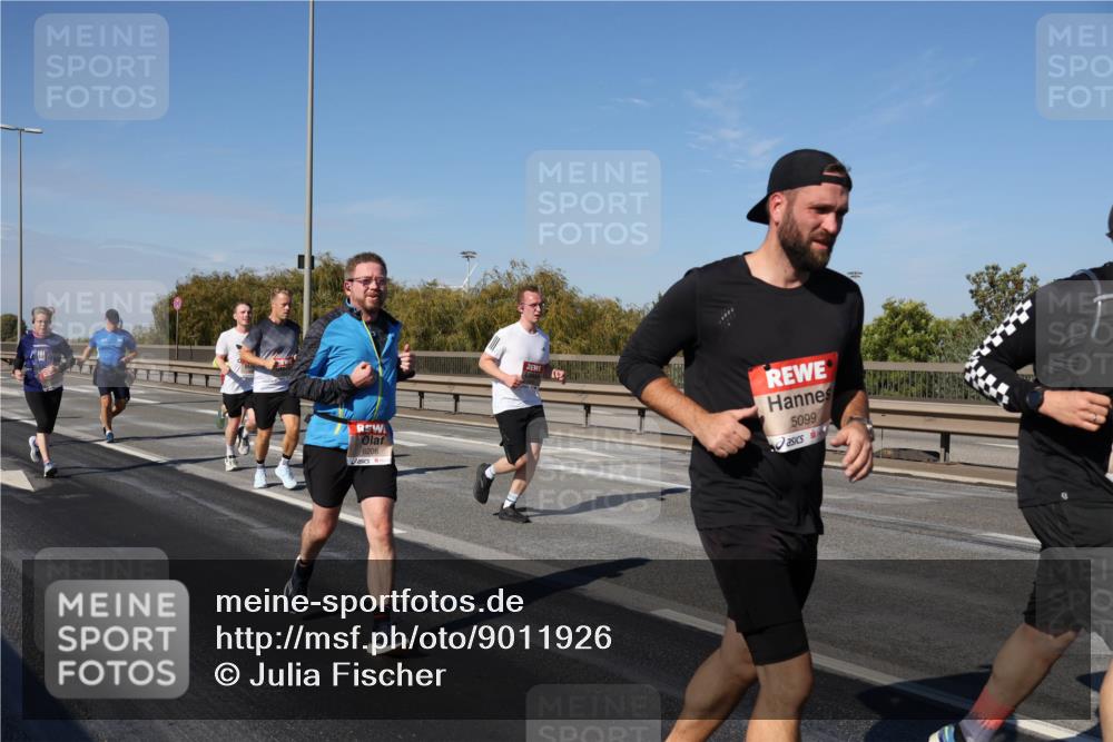 03.10.2025 - Köhlbrandbrückenlauf Julia Fischer http://msf.ph/oto/9011926 03.10.2025 13:01:13 Position 3 6208, 5099 meine-sportfotos.de