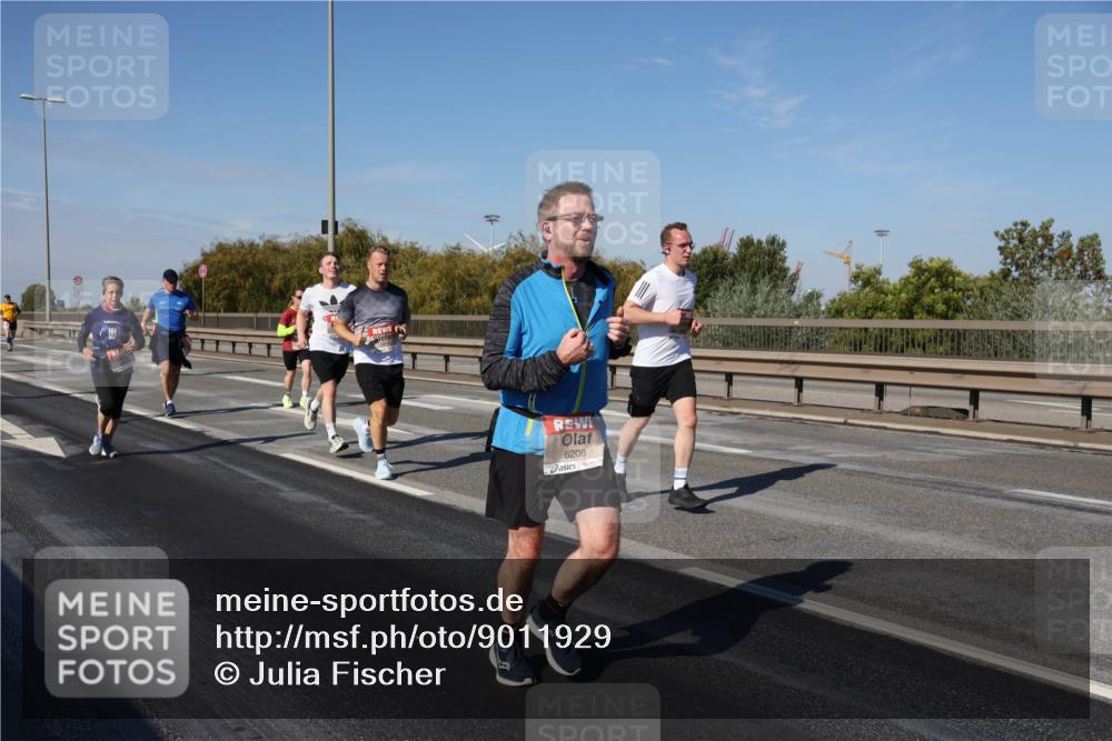 03.10.2025 - Köhlbrandbrückenlauf Julia Fischer http://msf.ph/oto/9011929 03.10.2025 13:01:13 Position 3 6208 meine-sportfotos.de