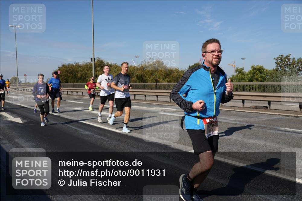 03.10.2025 - Köhlbrandbrückenlauf Julia Fischer http://msf.ph/oto/9011931 03.10.2025 13:01:13 Position 3 6208 meine-sportfotos.de