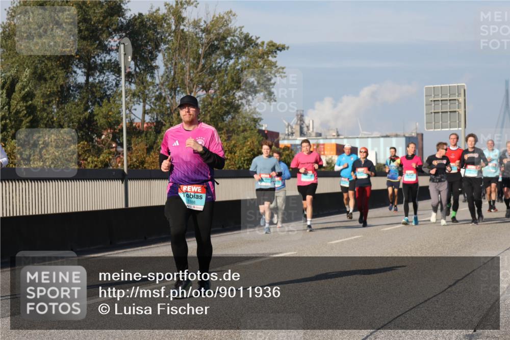 03.10.2025 - Köhlbrandbrückenlauf Luisa Fischer http://msf.ph/oto/9011936 03.10.2025 10:54:41 Position 3 1188 meine-sportfotos.de