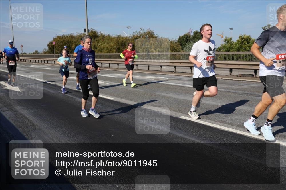 03.10.2025 - Köhlbrandbrückenlauf Julia Fischer http://msf.ph/oto/9011945 03.10.2025 13:01:15 Position 3 5814 meine-sportfotos.de