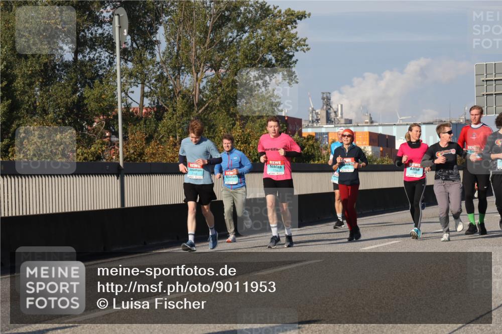 03.10.2025 - Köhlbrandbrückenlauf Luisa Fischer http://msf.ph/oto/9011953 03.10.2025 10:54:42 Position 3 1753 meine-sportfotos.de