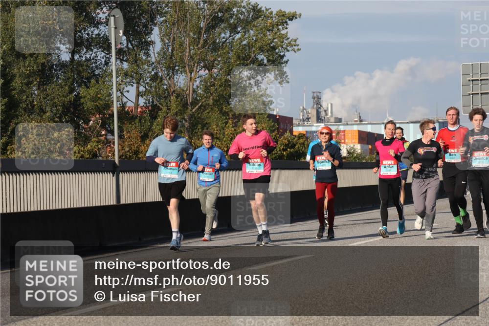 03.10.2025 - Köhlbrandbrückenlauf Luisa Fischer http://msf.ph/oto/9011955 03.10.2025 10:54:43 Position 3 1753, 1755, 1355 meine-sportfotos.de