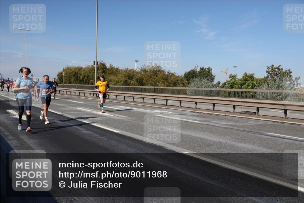 03.10.2025 - Köhlbrandbrückenlauf Julia Fischer http://msf.ph/oto/9011968 03.10.2025 13:01:22 Position 3  meine-sportfotos.de