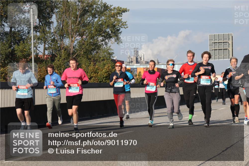 03.10.2025 - Köhlbrandbrückenlauf Luisa Fischer http://msf.ph/oto/9011970 03.10.2025 10:54:44 Position 3 1753, 1755, 1670, 1355, 3010 meine-sportfotos.de