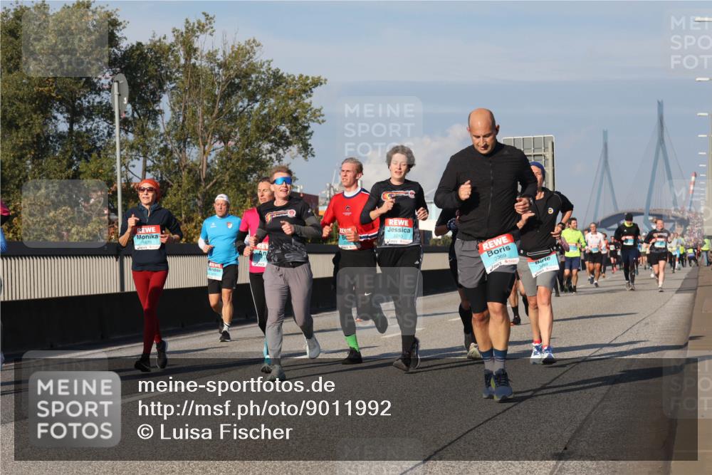 03.10.2025 - Köhlbrandbrückenlauf Luisa Fischer http://msf.ph/oto/9011992 03.10.2025 10:54:46 Position 3 1670, 3369, 3493 meine-sportfotos.de