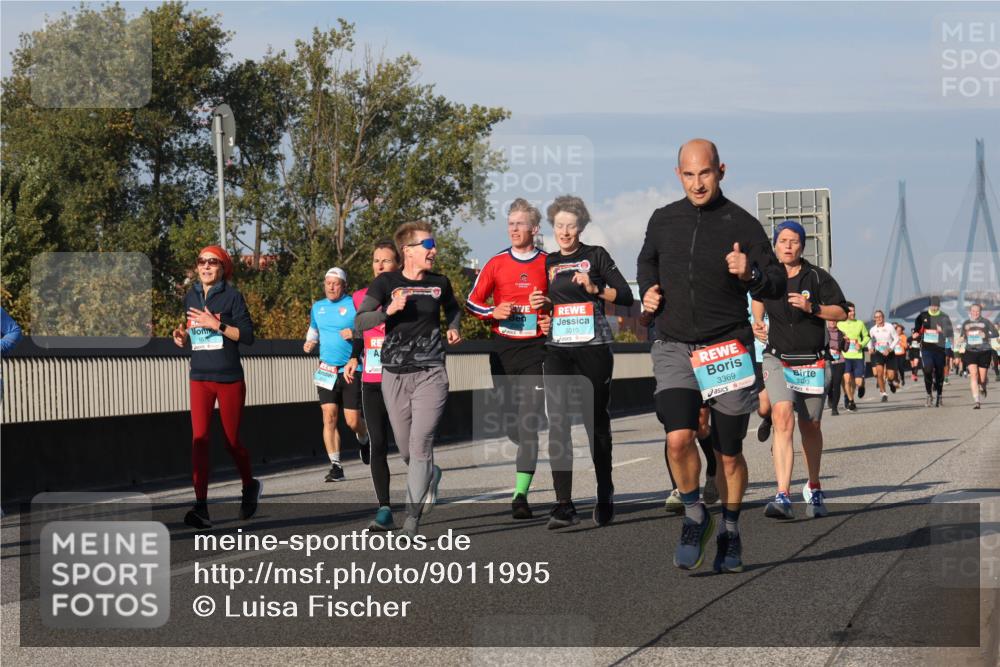 03.10.2025 - Köhlbrandbrückenlauf Luisa Fischer http://msf.ph/oto/9011995 03.10.2025 10:54:46 Position 3 3010, 3369, 3453 meine-sportfotos.de