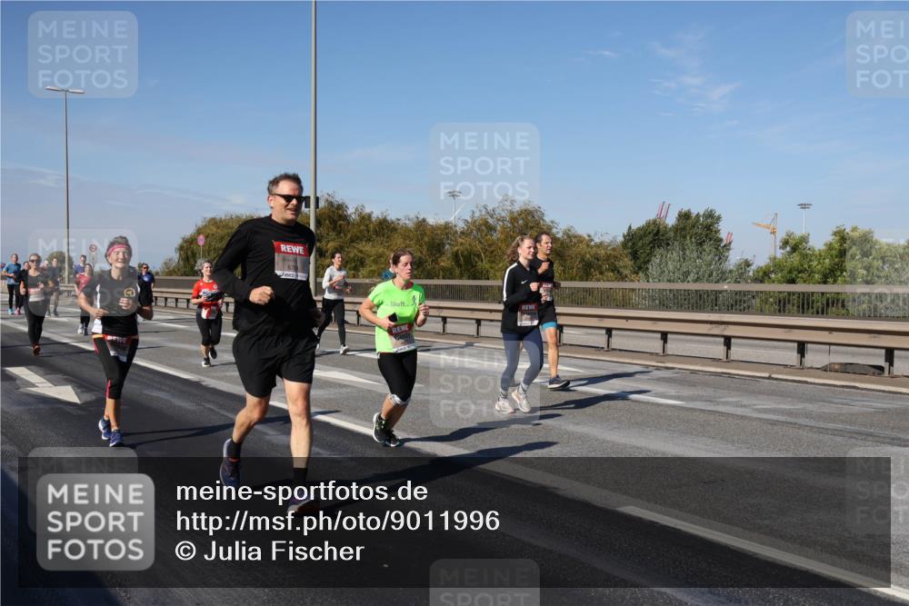 03.10.2025 - Köhlbrandbrückenlauf Julia Fischer http://msf.ph/oto/9011996 03.10.2025 13:01:28 Position 3 676 meine-sportfotos.de