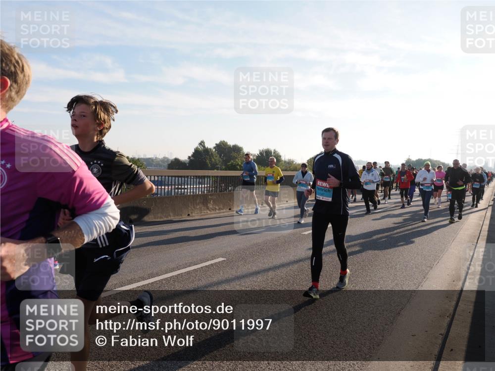 03.10.2025 - Köhlbrandbrückenlauf Fabian Wolf http://msf.ph/oto/9011997 03.10.2025 09:22:49 Position 3 3147 meine-sportfotos.de