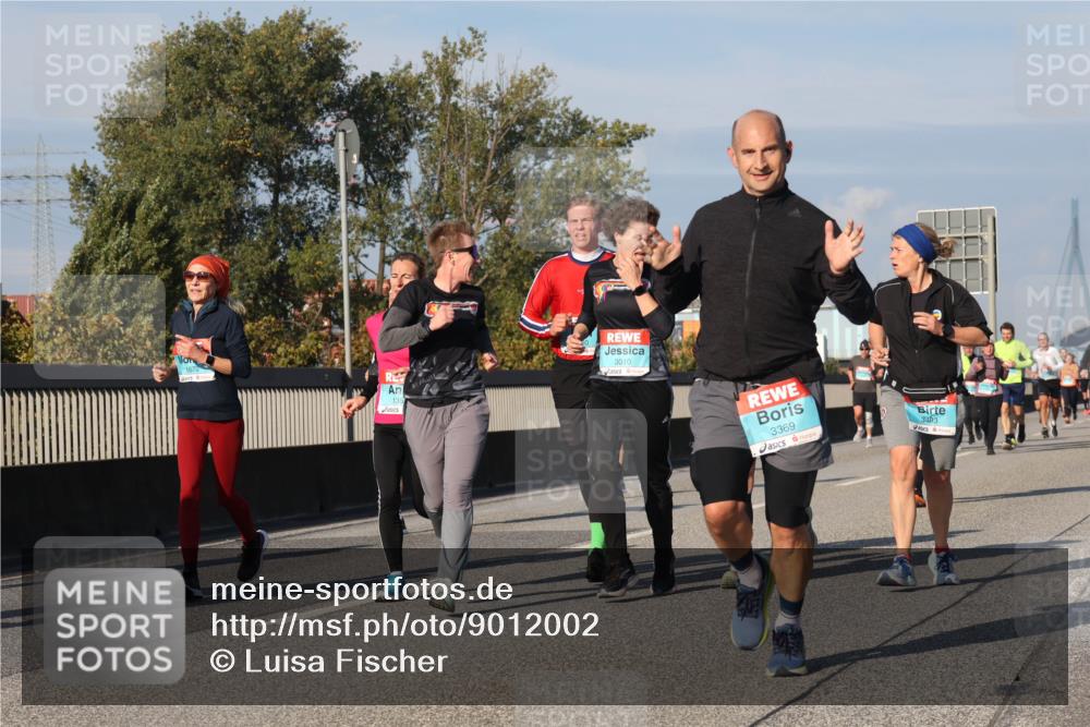 03.10.2025 - Köhlbrandbrückenlauf Luisa Fischer http://msf.ph/oto/9012002 03.10.2025 10:54:47 Position 3 1670, 3010, 3369, 3483 meine-sportfotos.de