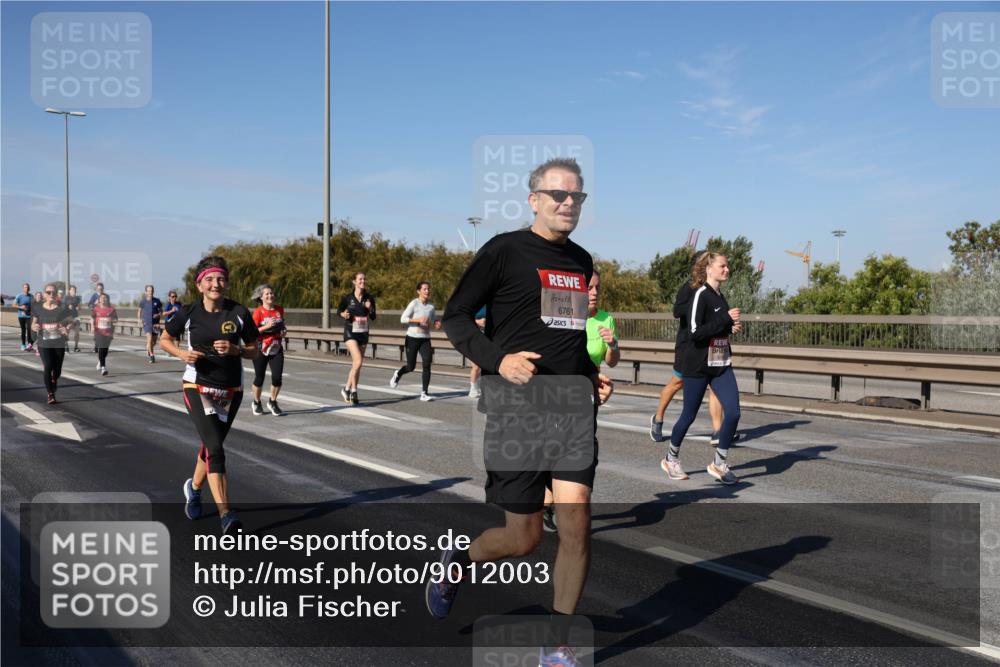 03.10.2025 - Köhlbrandbrückenlauf Julia Fischer http://msf.ph/oto/9012003 03.10.2025 13:01:29 Position 3 6761 meine-sportfotos.de