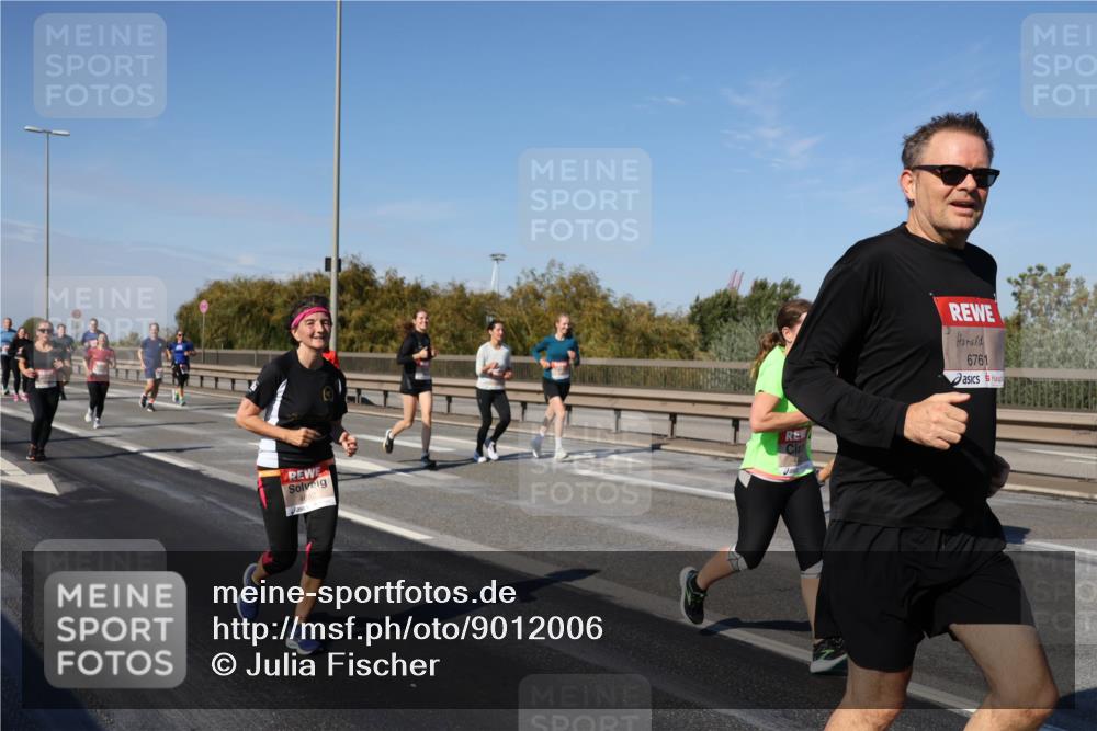 03.10.2025 - Köhlbrandbrückenlauf Julia Fischer http://msf.ph/oto/9012006 03.10.2025 13:01:29 Position 3 4682, 6761 meine-sportfotos.de