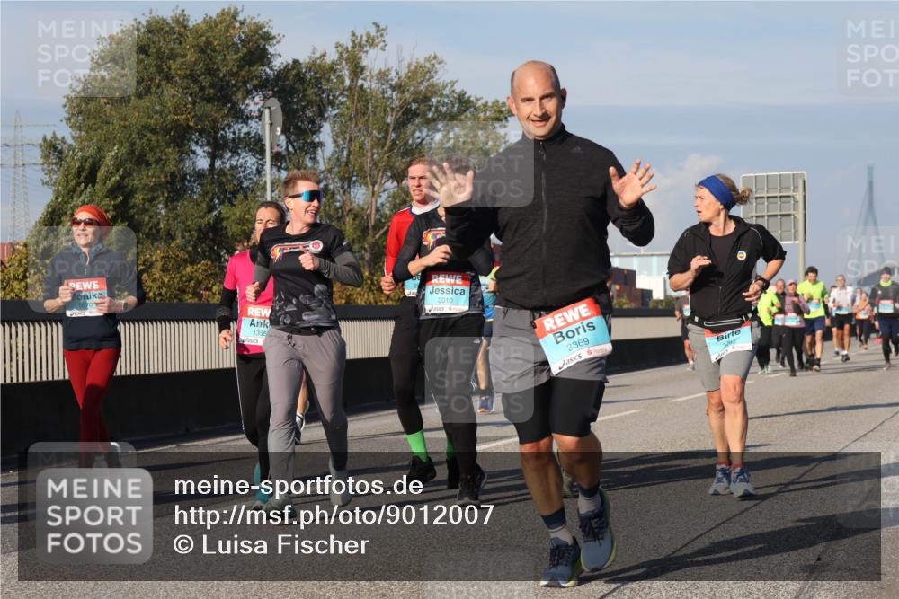 03.10.2025 - Köhlbrandbrückenlauf Luisa Fischer http://msf.ph/oto/9012007 03.10.2025 10:54:47 Position 3 1355, 3010, 3369, 3, 93 meine-sportfotos.de