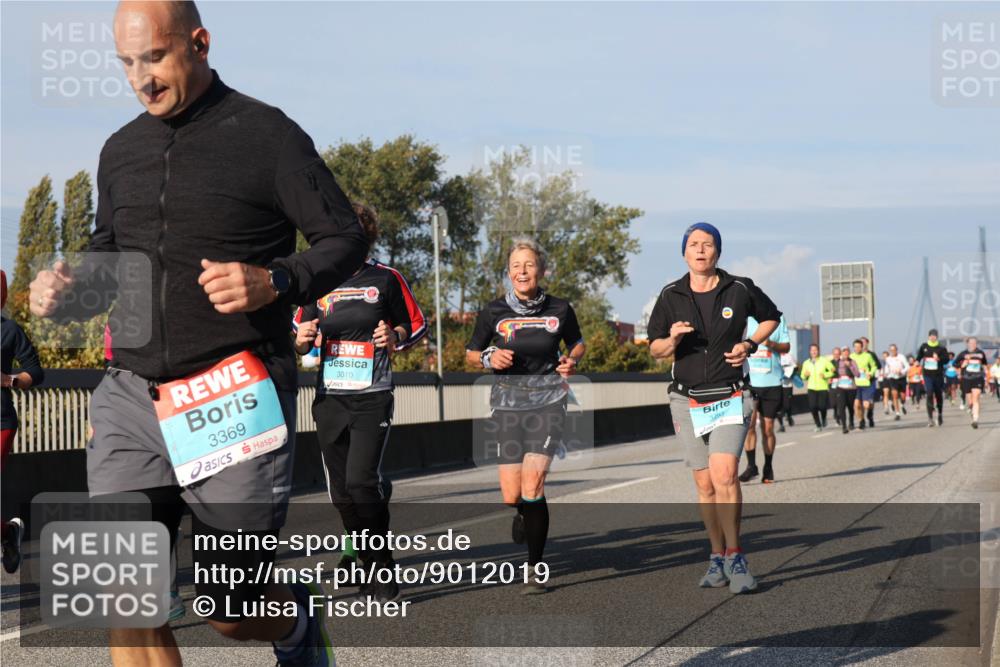 03.10.2025 - Köhlbrandbrückenlauf Luisa Fischer http://msf.ph/oto/9012019 03.10.2025 10:54:48 Position 3 3369, 3010, 3493 meine-sportfotos.de