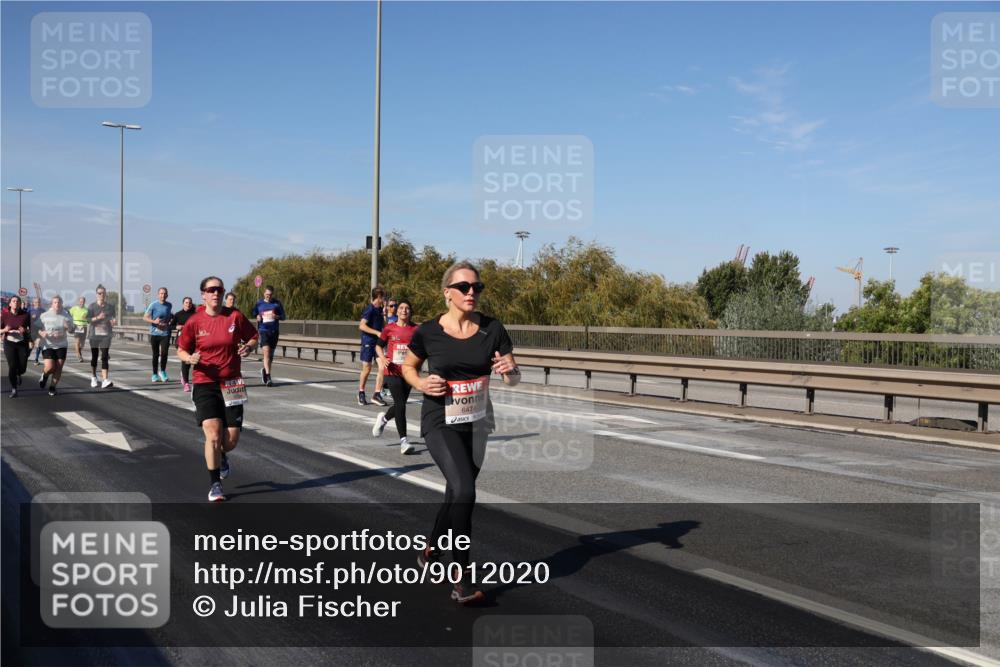 03.10.2025 - Köhlbrandbrückenlauf Julia Fischer http://msf.ph/oto/9012020 03.10.2025 13:01:33 Position 3 6474 meine-sportfotos.de