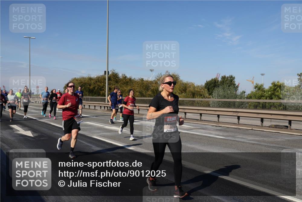 03.10.2025 - Köhlbrandbrückenlauf Julia Fischer http://msf.ph/oto/9012025 03.10.2025 13:01:33 Position 3 6474 meine-sportfotos.de