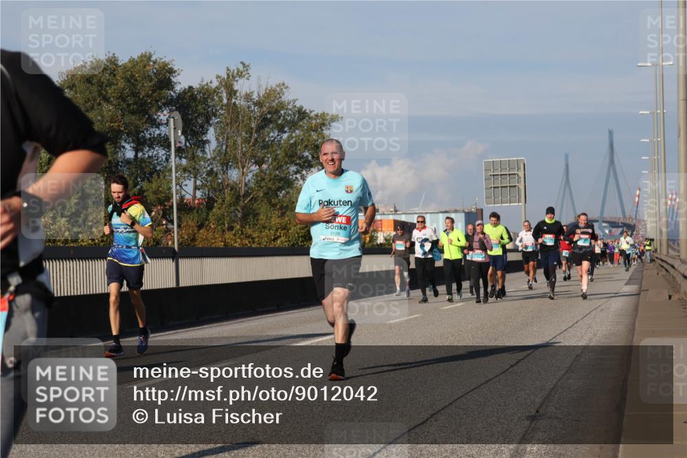 03.10.2025 - Köhlbrandbrückenlauf Luisa Fischer http://msf.ph/oto/9012042 03.10.2025 10:54:50 Position 3 3128 meine-sportfotos.de