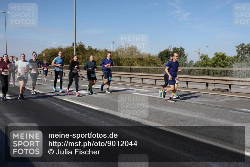 03.10.2025 - Köhlbrandbrückenlauf Julia Fischer http://msf.ph/oto/9012044 03.10.2025 13:01:36 Position 3  meine-sportfotos.de
