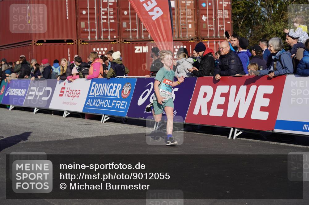 03.10.2025 - Köhlbrandbrückenlauf Michael Burmester http://msf.ph/oto/9012055 03.10.2025 10:12:35 Ziel 1259, 1362, 1487, 1491, 1806, 1865, 2098, 3315, 3643, 3781 meine-sportfotos.de