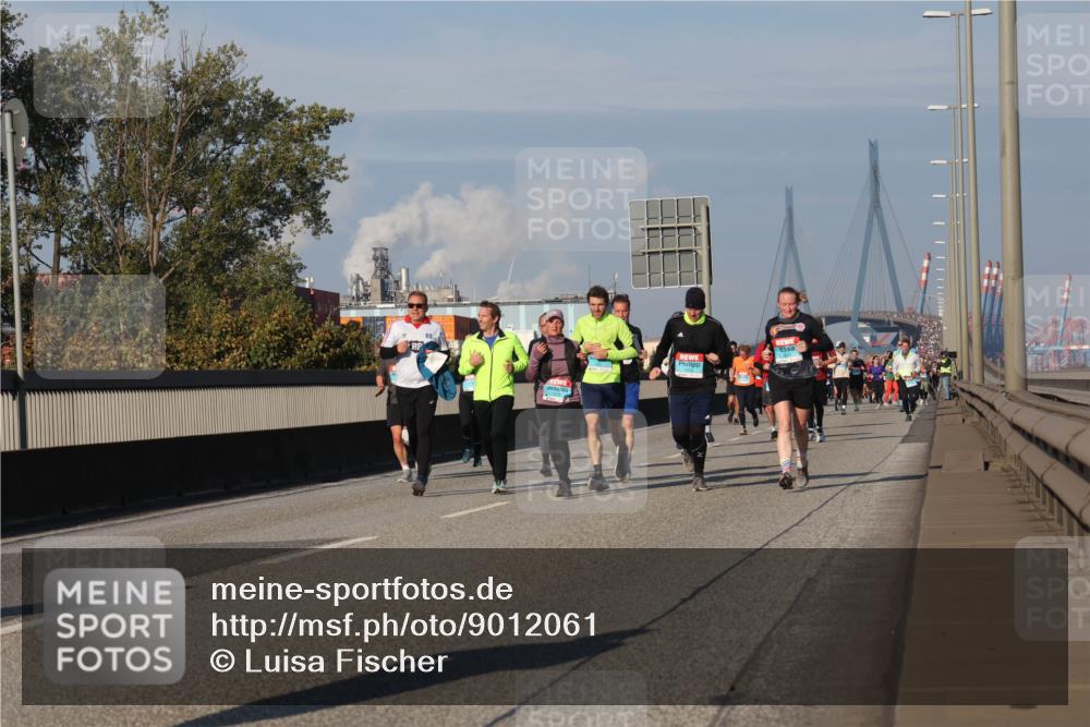 03.10.2025 - Köhlbrandbrückenlauf Luisa Fischer http://msf.ph/oto/9012061 03.10.2025 10:54:52 Position 3  meine-sportfotos.de