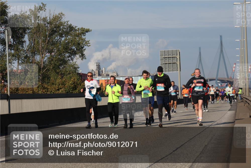 03.10.2025 - Köhlbrandbrückenlauf Luisa Fischer http://msf.ph/oto/9012071 03.10.2025 10:54:53 Position 3  meine-sportfotos.de