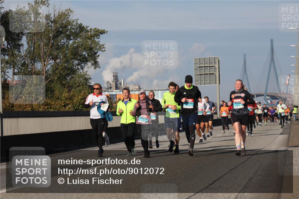 03.10.2025 - Köhlbrandbrückenlauf Luisa Fischer http://msf.ph/oto/9012072 03.10.2025 10:54:53 Position 3  meine-sportfotos.de