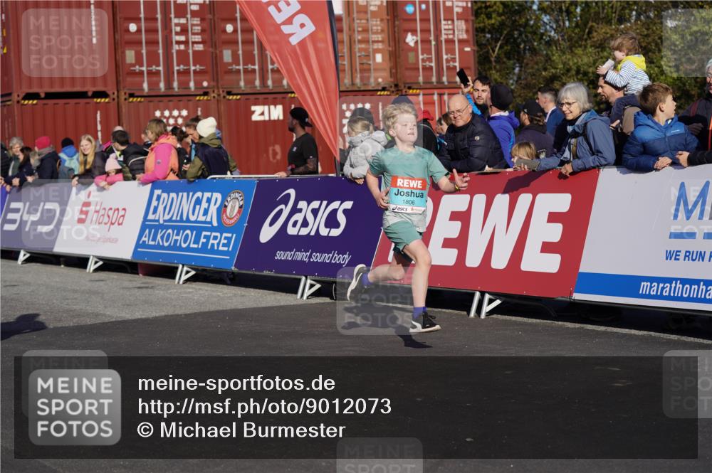 03.10.2025 - Köhlbrandbrückenlauf Michael Burmester http://msf.ph/oto/9012073 03.10.2025 10:12:36 Ziel 1259, 1392, 1487, 1491, 1806, 1865, 1877, 2098, 3315, 3643, 3781 meine-sportfotos.de