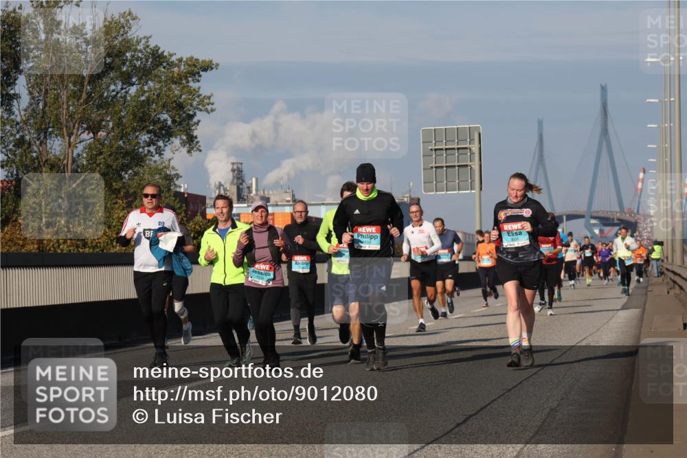 03.10.2025 - Köhlbrandbrückenlauf Luisa Fischer http://msf.ph/oto/9012080 03.10.2025 10:54:54 Position 3 833 meine-sportfotos.de