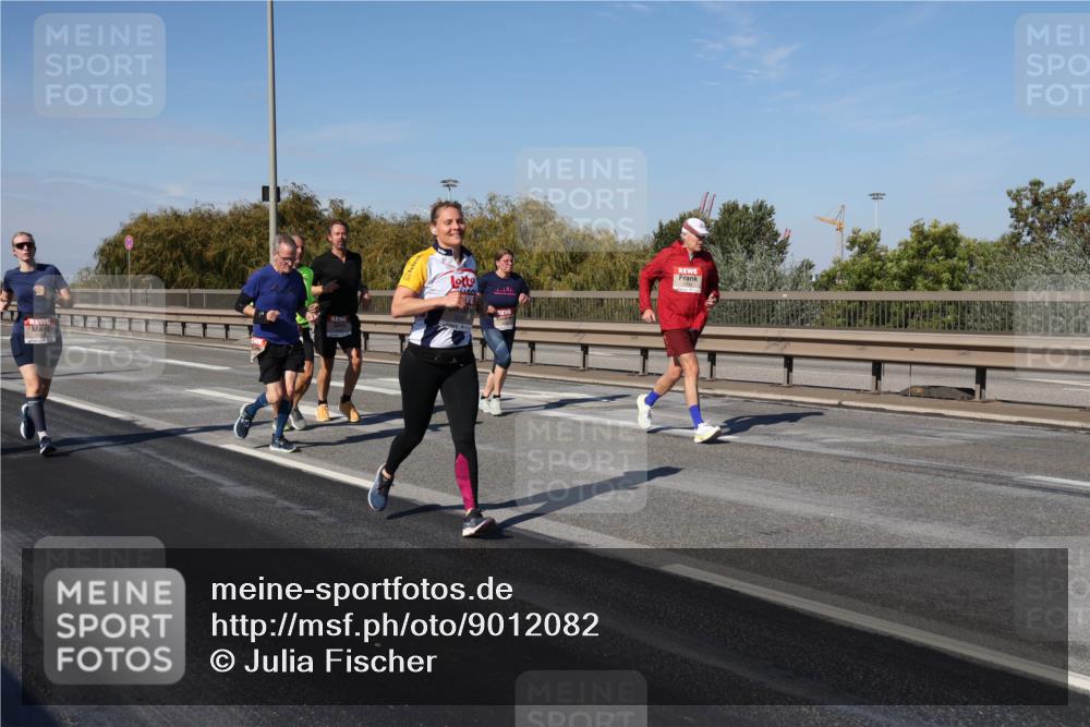03.10.2025 - Köhlbrandbrückenlauf Julia Fischer http://msf.ph/oto/9012082 03.10.2025 13:01:40 Position 3  meine-sportfotos.de