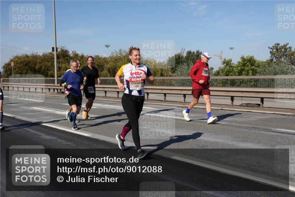 03.10.2025 - Köhlbrandbrückenlauf Julia Fischer http://msf.ph/oto/9012088 03.10.2025 13:01:40 Position 3 5031 meine-sportfotos.de