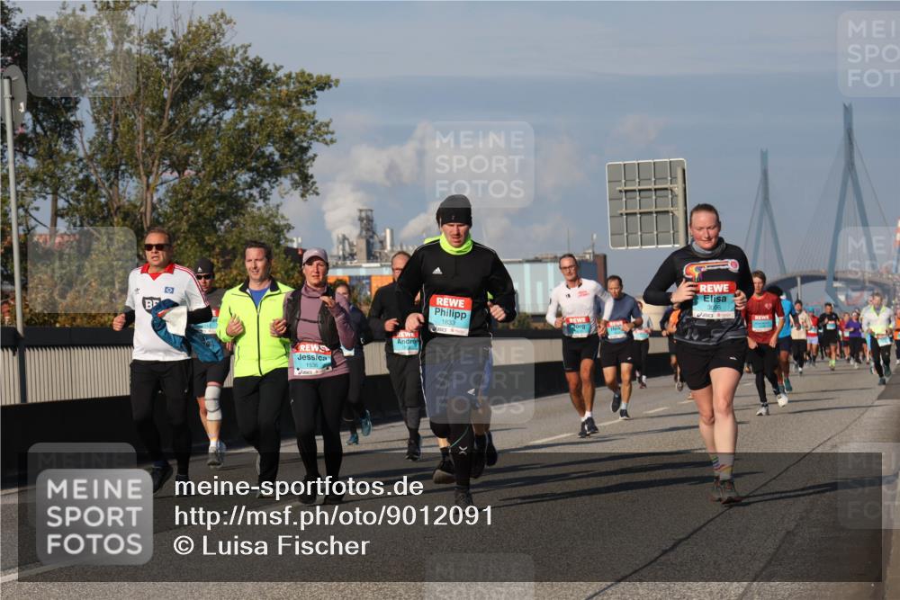 03.10.2025 - Köhlbrandbrückenlauf Luisa Fischer http://msf.ph/oto/9012091 03.10.2025 10:54:55 Position 3 1536, 1833, 3006 meine-sportfotos.de