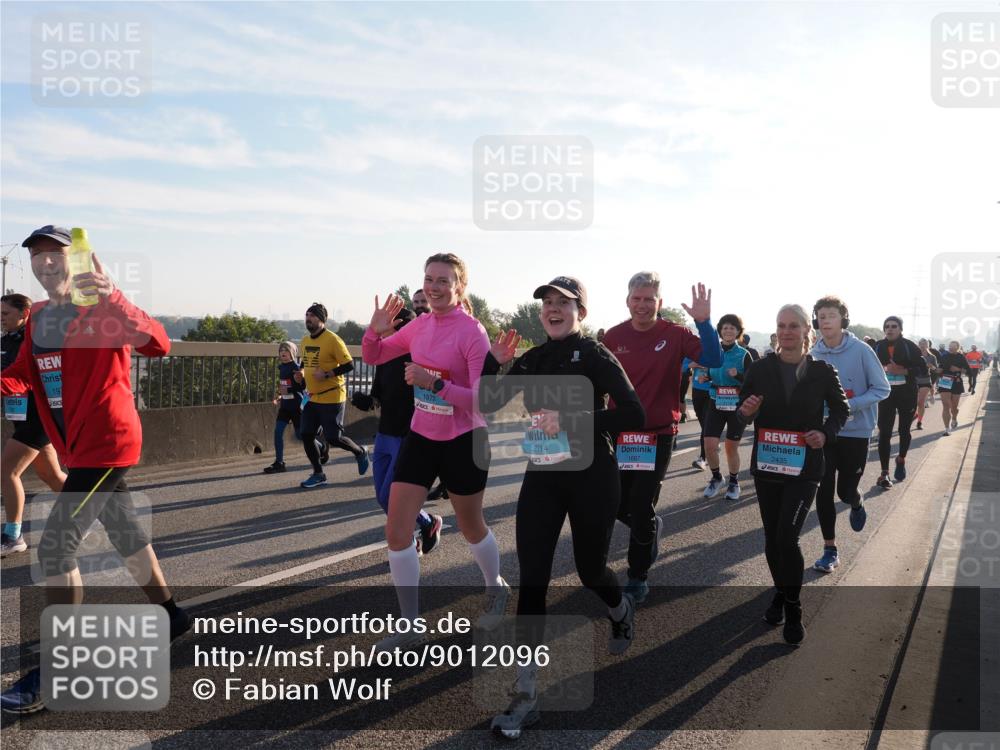 03.10.2025 - Köhlbrandbrückenlauf Fabian Wolf http://msf.ph/oto/9012096 03.10.2025 09:22:55 Position 3 197, 1977, 2, 14, 1687, 2435 meine-sportfotos.de