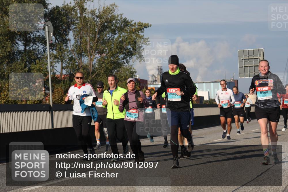 03.10.2025 - Köhlbrandbrückenlauf Luisa Fischer http://msf.ph/oto/9012097 03.10.2025 10:54:55 Position 3 1243, 1536, 1833, 3006 meine-sportfotos.de