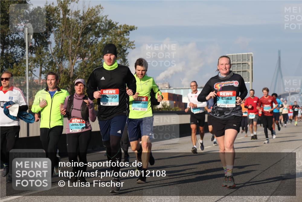 03.10.2025 - Köhlbrandbrückenlauf Luisa Fischer http://msf.ph/oto/9012108 03.10.2025 10:54:56 Position 3 1536, 1833, 1601, 3006 meine-sportfotos.de