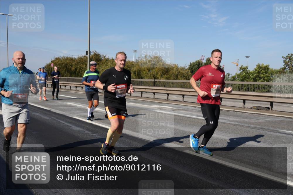 03.10.2025 - Köhlbrandbrückenlauf Julia Fischer http://msf.ph/oto/9012116 03.10.2025 13:01:46 Position 3 5129, 8435 meine-sportfotos.de